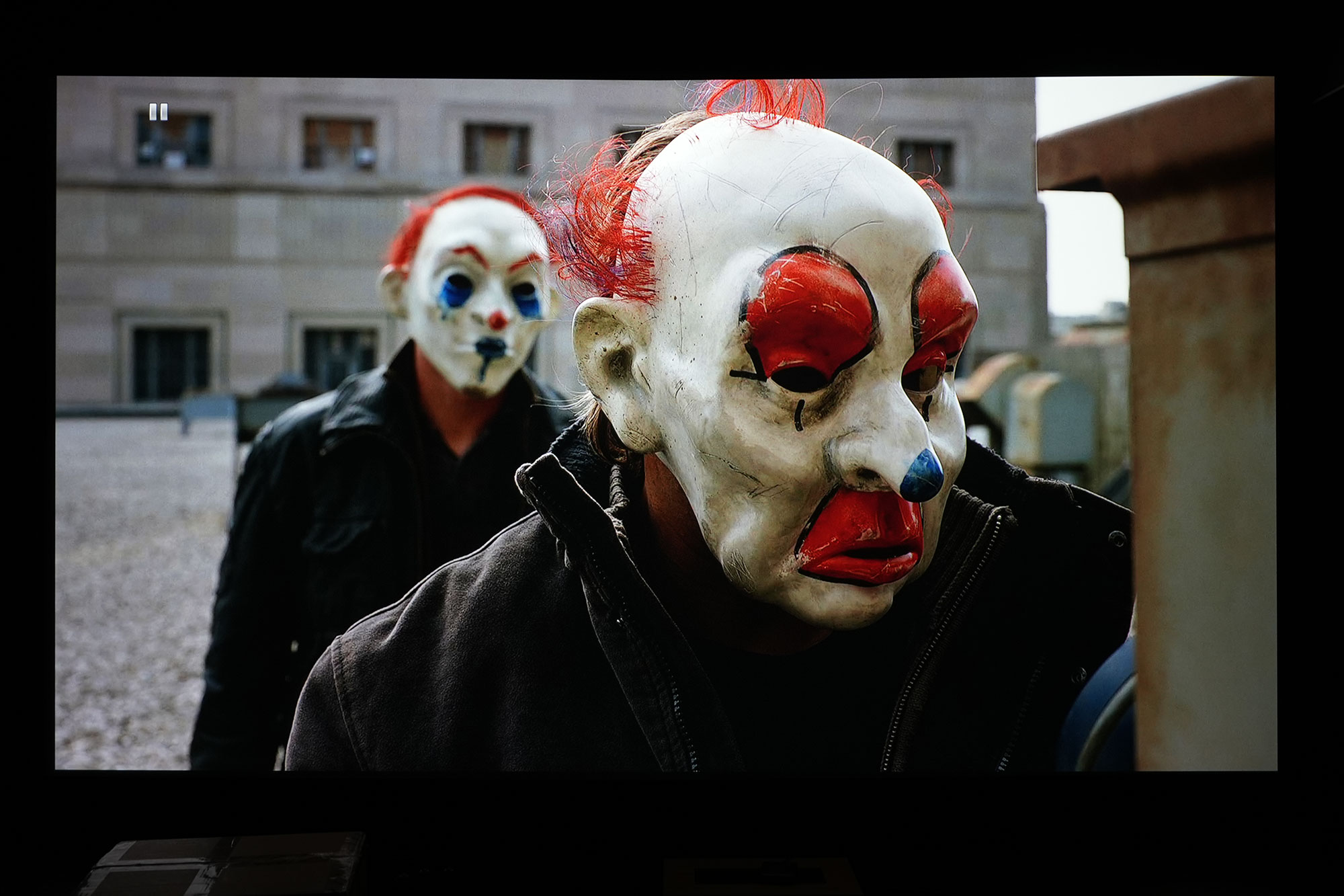 爱普生tz3000和明基4550,同价位投影仪和显示器