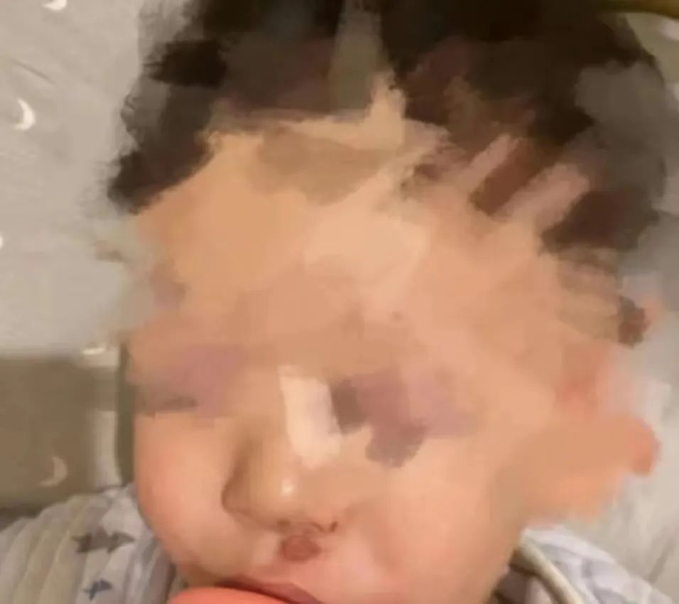 郑爽被曝剪手指、烟头烫孩子，这回彻底疯了？