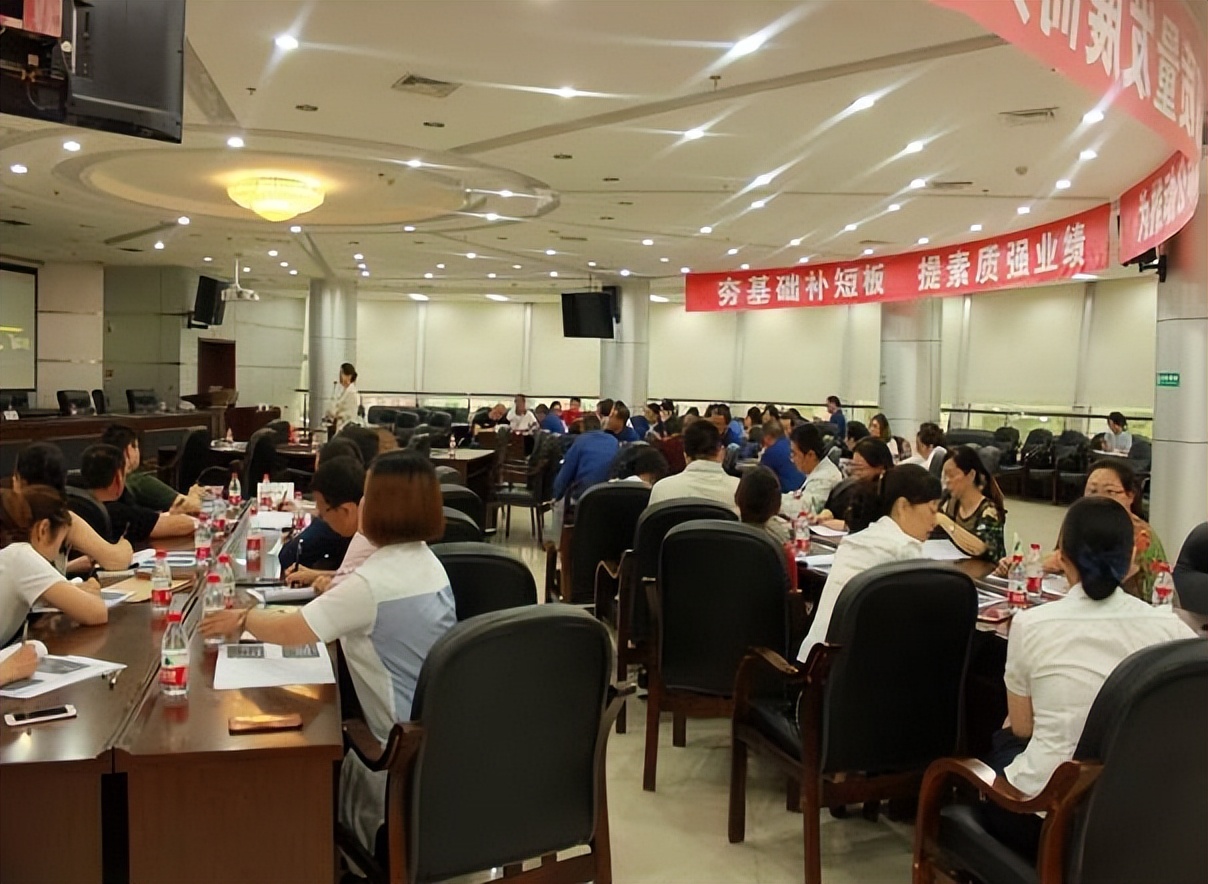 鍚村ē鑰佸笀,鍚村ē鑰佸笀鍩硅