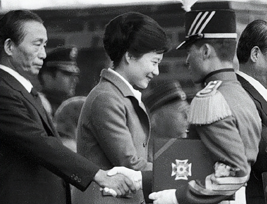 朴槿惠清华大学全程演讲,朴槿惠清华大学演讲四句话