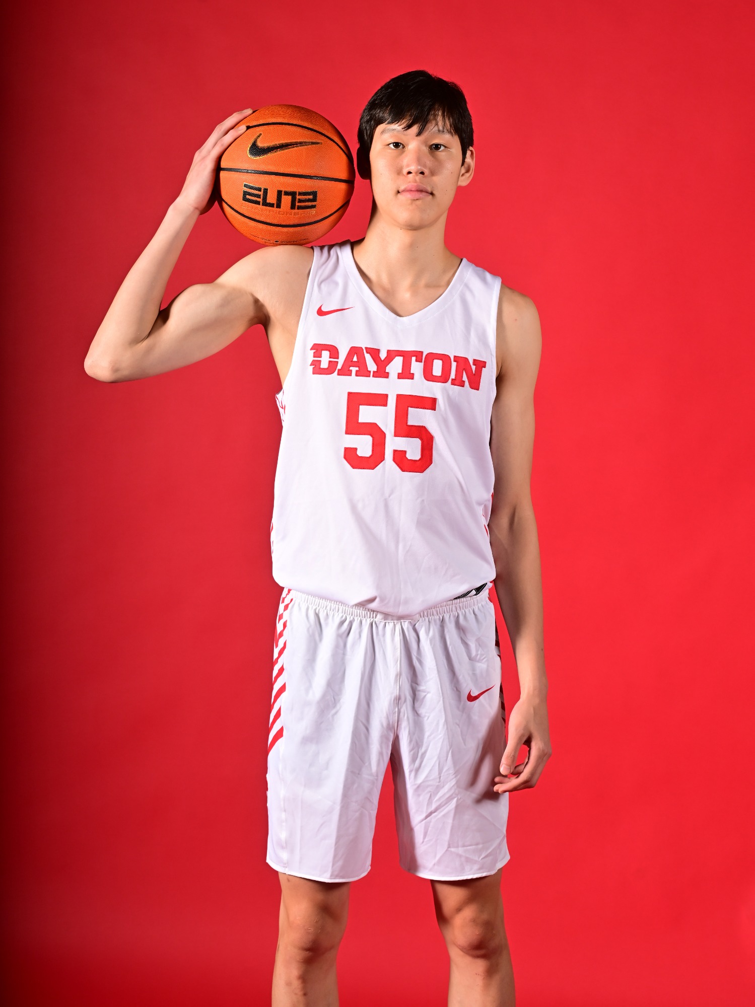 最近加入nba的球员,下一位进入nba的中国人