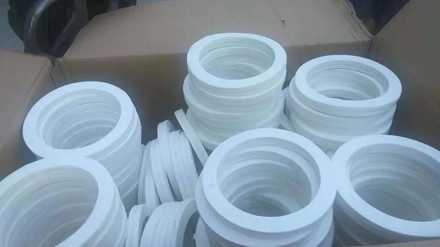 硅酸铝纤维板的特点,硅酸铝纤维制品是什么