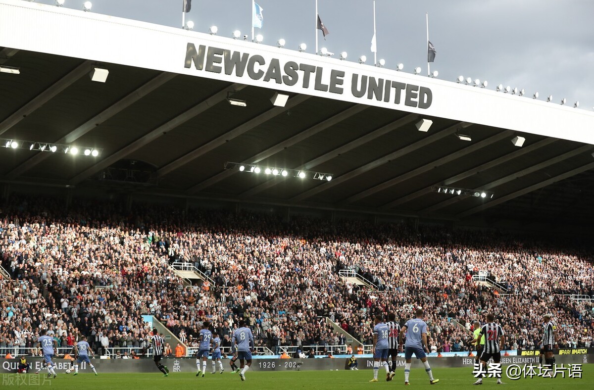 足球交易梅西和c罗,足球转会最新消息c罗