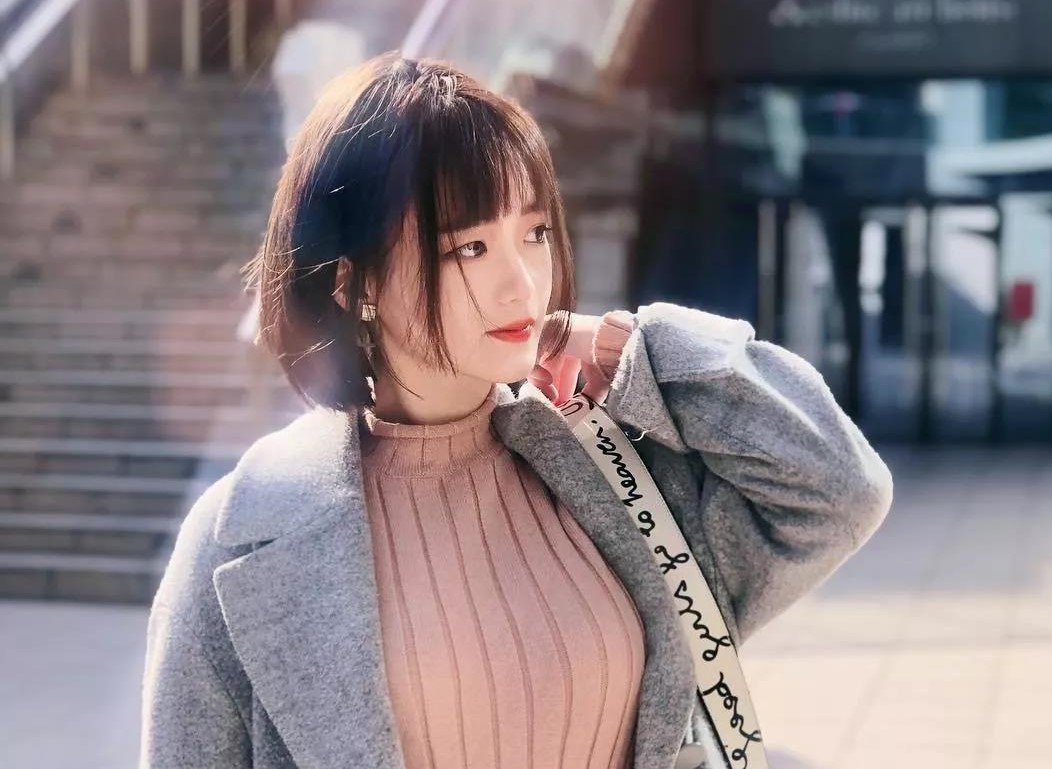 和刚认识的女孩子聊天怎么找话题,和新认识的女生聊天怎样找话题