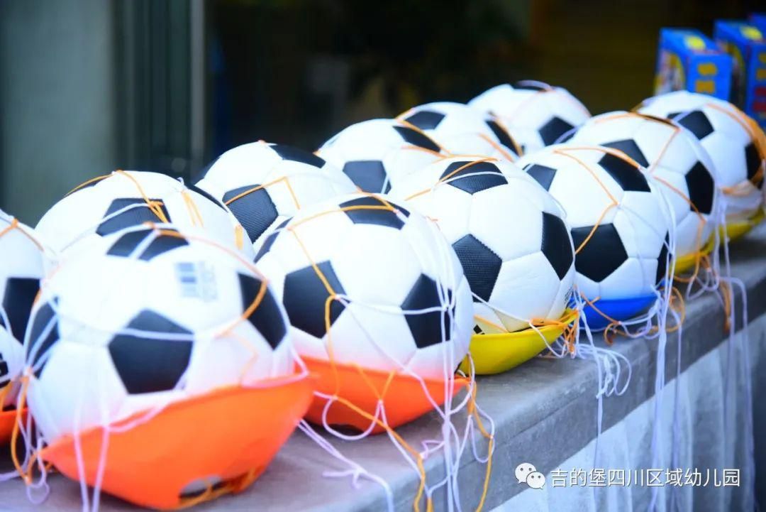 吉的堡冬季运动会,吉的堡主题活动