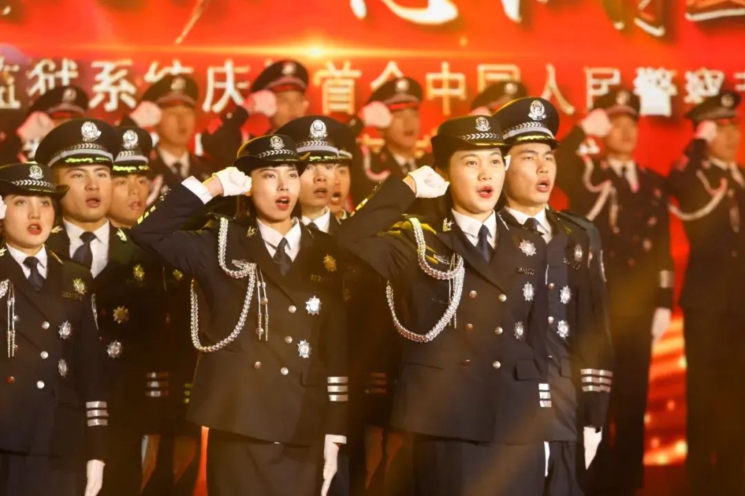 女警警服演变照片图片,最美警花警服图片