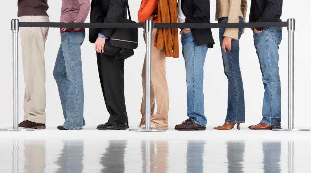 上海市民排队出国,上海人为什么排队出国