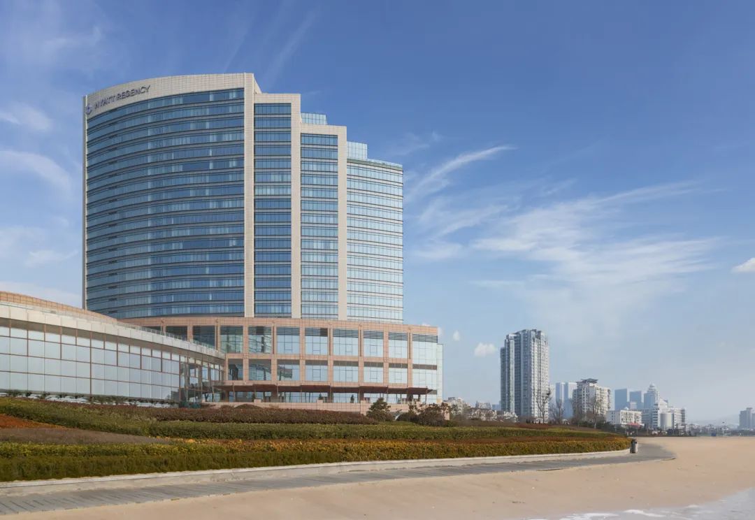 青岛金沙滩酒店推荐性价比高的,红丝绒高星酒店指南