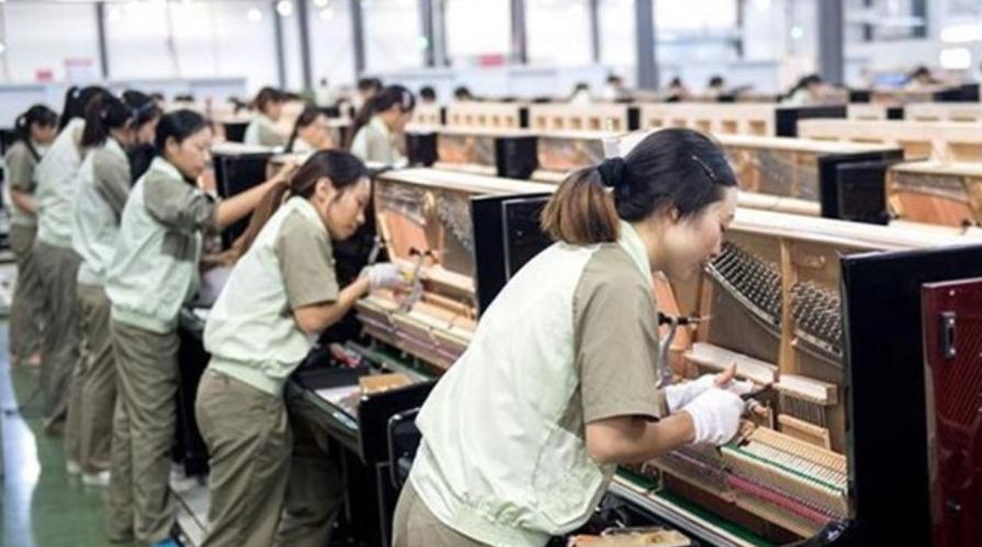 流水线上的乐章：承包了全世界一半乐器的中国小镇们