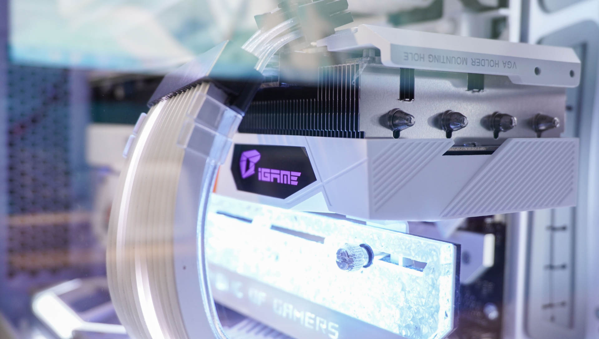 白色主题硬件及桌搭分享