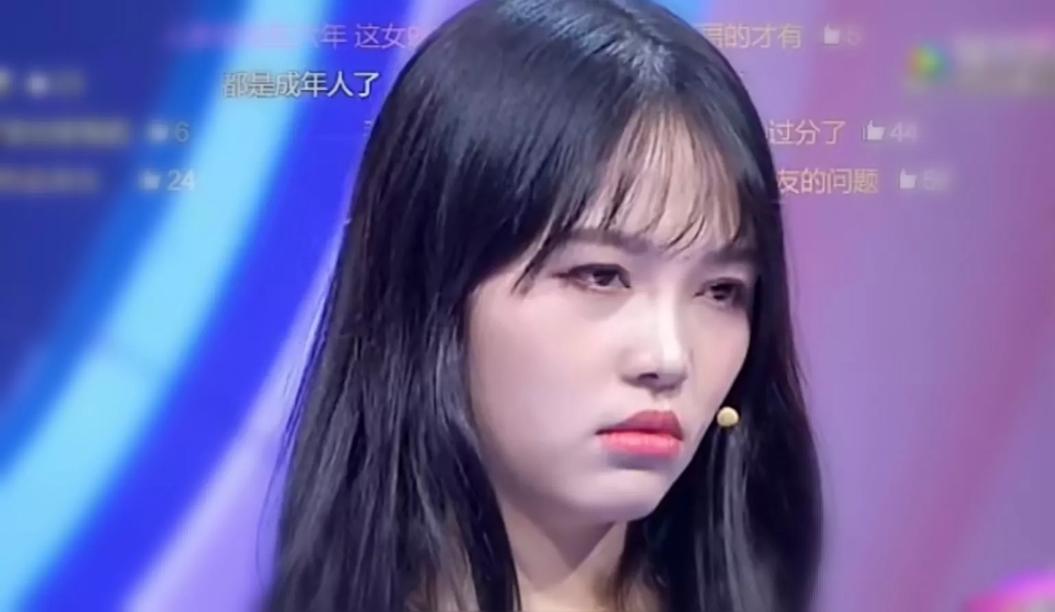 男友和他的闺蜜行为怪异，总粘在一起，女友焦虑：我不想看到变局