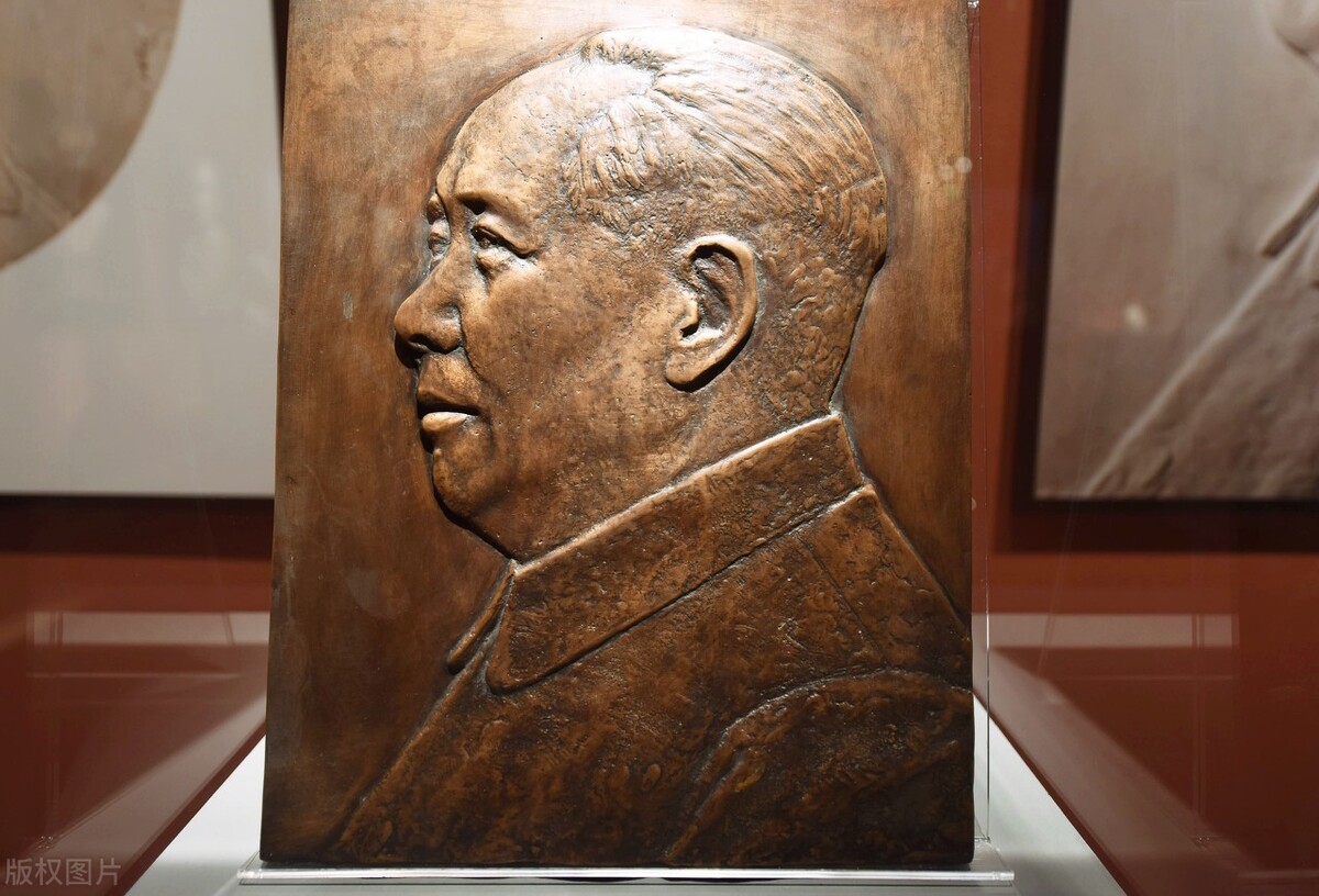 《毛*东泽**选集》与股市交易