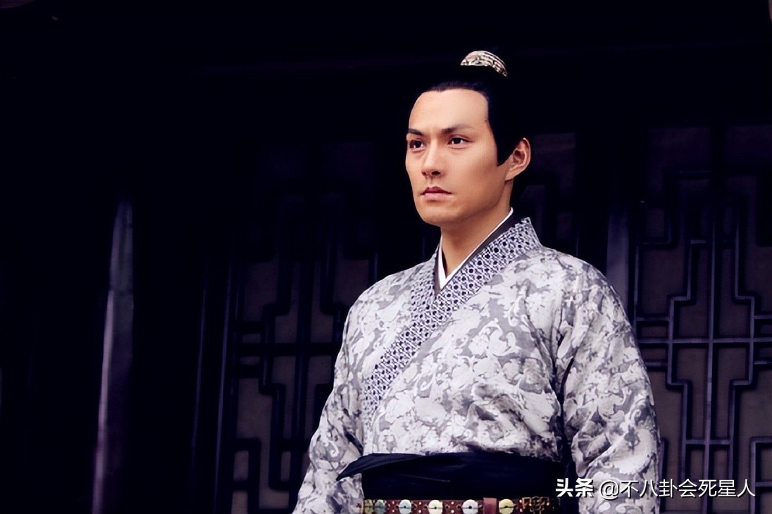 被韩国媒体评选为中国古装四美,公认古装四美男中国