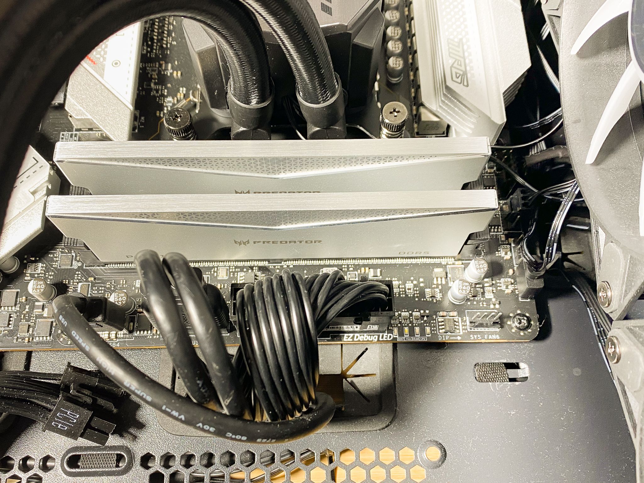 凌霜ddr56600超频,宏碁掠夺者凌霜ddr56000测评