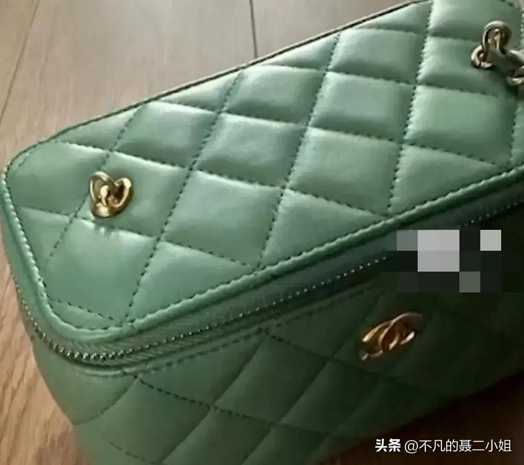 女子刷23万信用卡,女子刷100万信用卡被骗