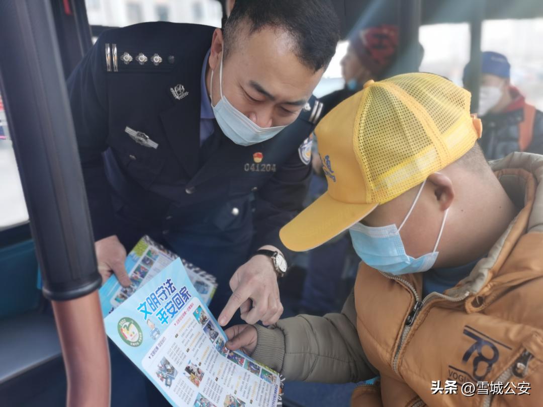 保护折翼天使关爱孤困儿童,关爱折翼天使共度别样六一