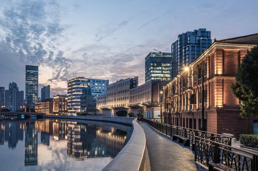 欧普照明点亮创新,欧普照明苏州工厂风扇灯