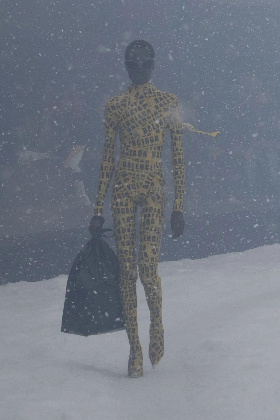 保时捷菜刀卖1700块,保时捷售卖菜刀