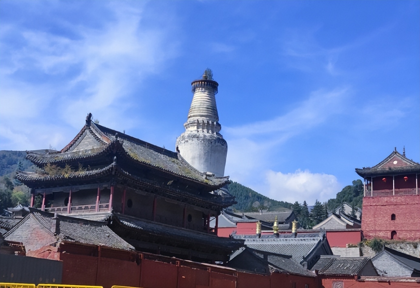 歌手李娜为什么出家,歌手李娜出家后的生活