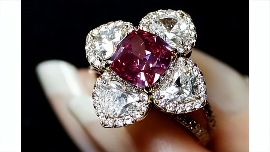 世界上最昂贵的戒指是什么,全球最贵戒指排行榜