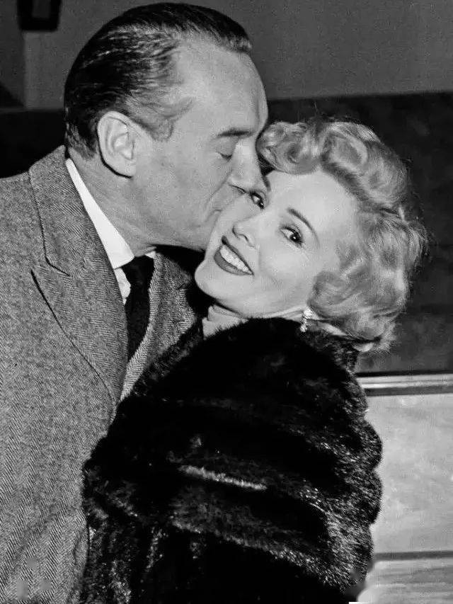 结9次婚的好莱坞交际花：嫁老头撩鲜肉，69岁和小28岁王子定终身