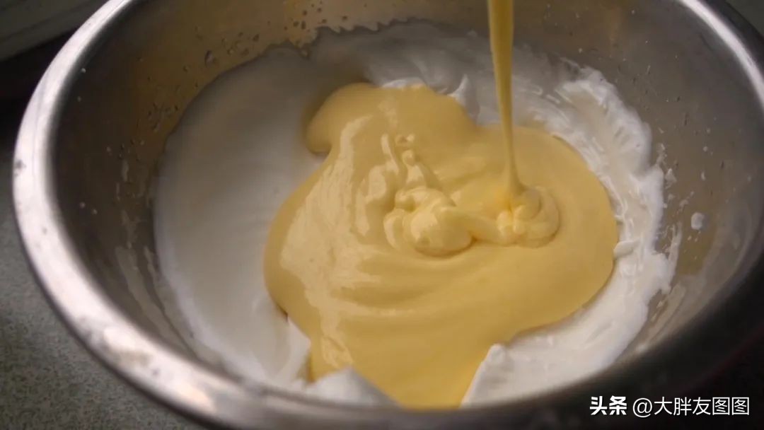 六寸戚风蛋糕一直失败怎么办,零失败戚风蛋糕方子做纸杯蛋糕