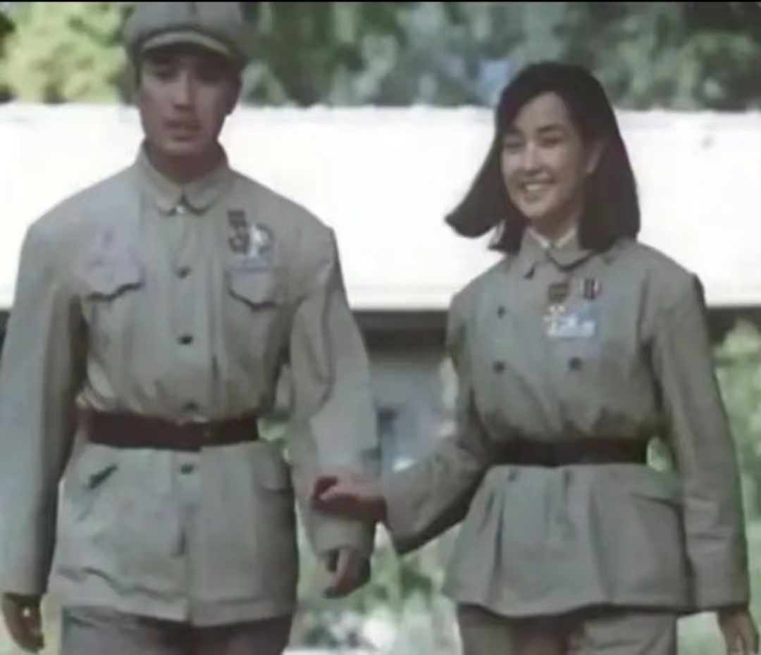 刘晓庆经历了4段婚姻,刘晓庆一生的爱情与婚姻