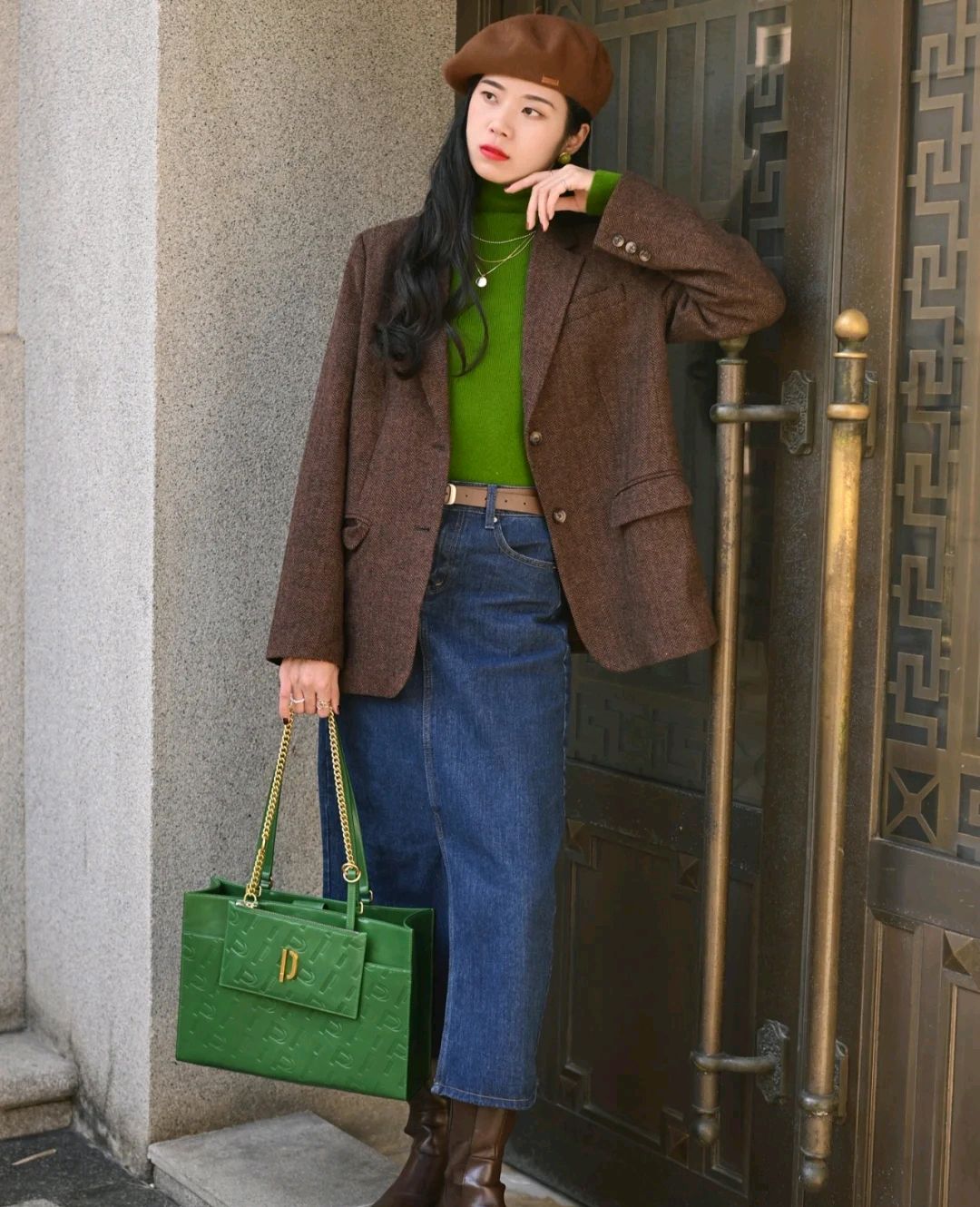 短正式小西装怎么搭配好看,小西装适合搭配什么样的内搭