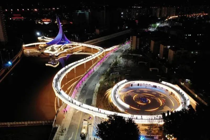 四川旅游攻略56人团,四川旅游4天3晚旅游攻略请收藏