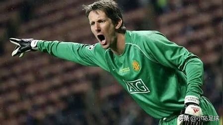 足球场上11个位置分别是什么,足球场上各个位置职责是什么