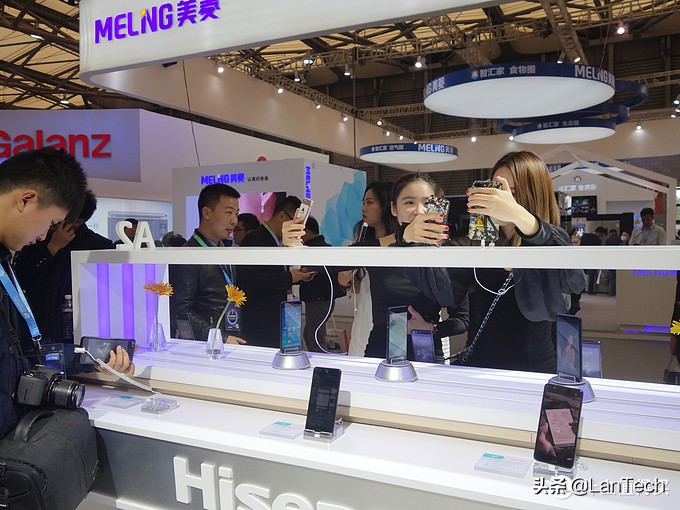 暴走两万步！海量图片带你游览2017年AWE家电展