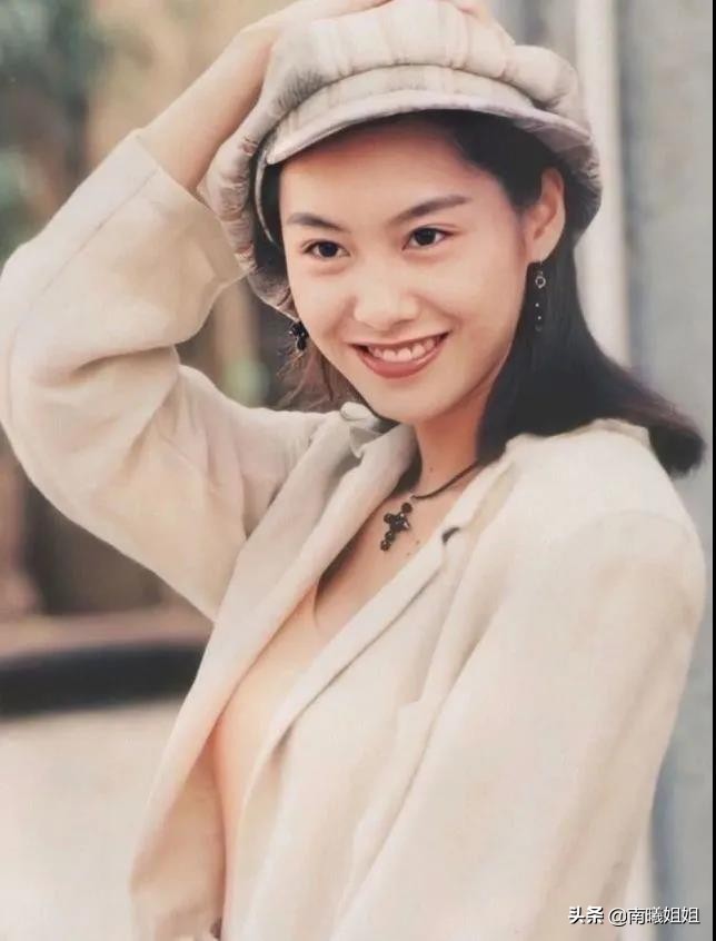 看了8、90年代的“港风穿搭”才发现：复古风、纯欲风都不算什么