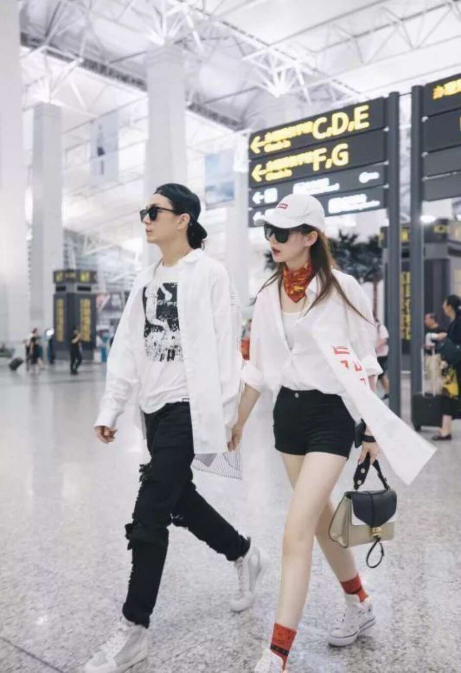 戚薇休闲鞋穿搭,戚薇穿什么样的鞋子好看