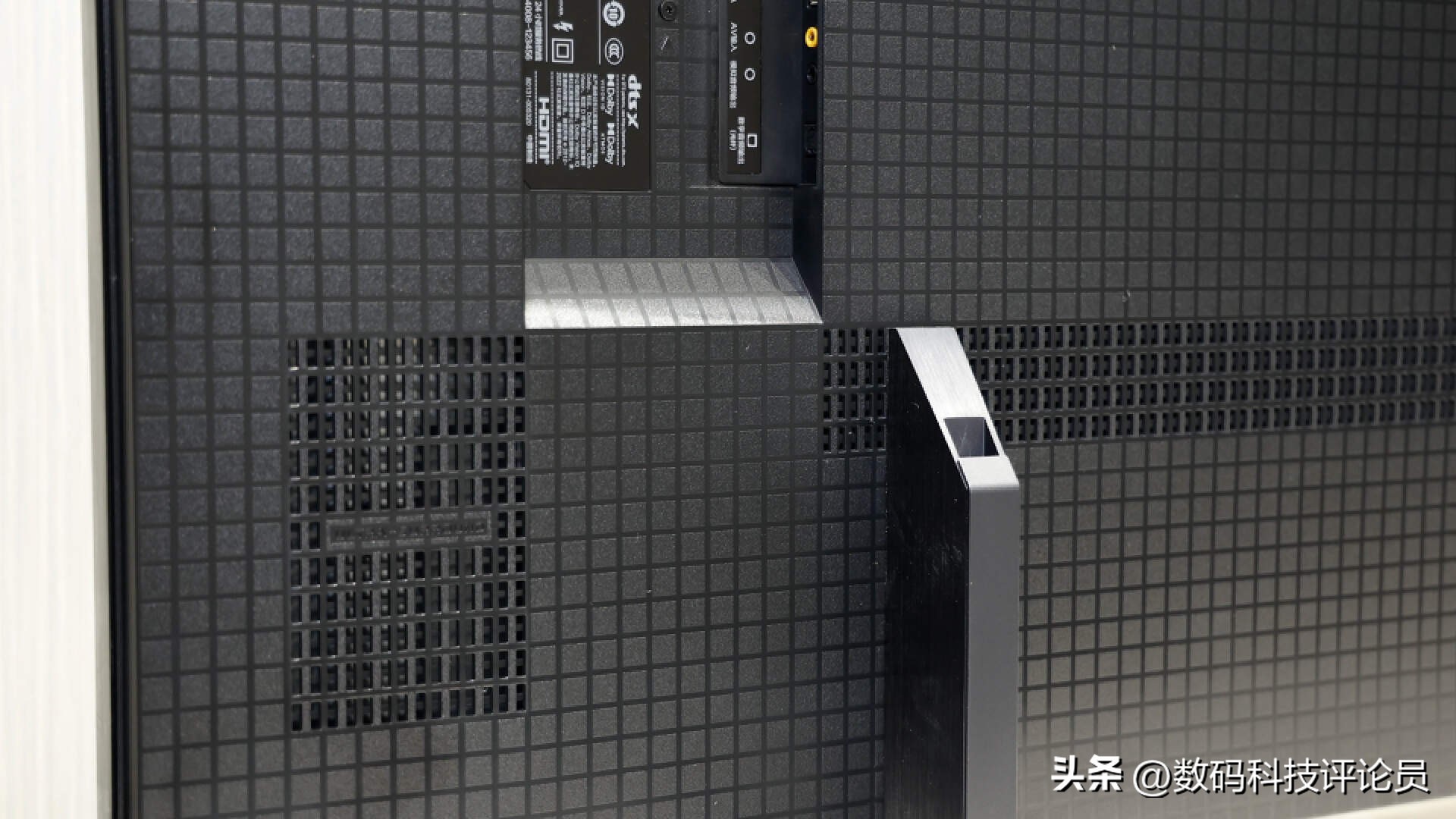 全球首发5000nits+5184分区！TCLX11G体验评测：2023真画质天花板