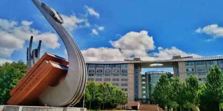 吉林大学各个校区的宿舍条件,新生寝室指南