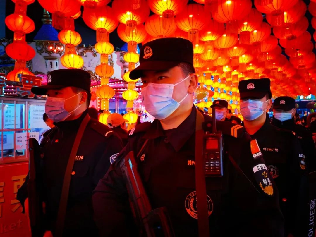 璀﹀療涓轰綘骞冲畨鍥㈠渾淇濋┚鎶よ埅,璀﹀療鍥炲鍧氬畧宀椾綅瀹堟姢涓囧鍥㈠渾