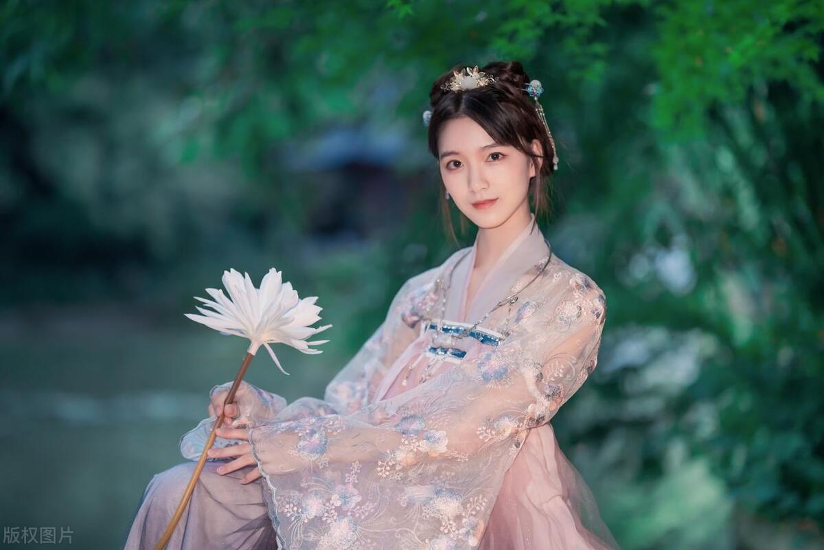 为何有些女性“*生活性**”欲望很强？无非与这4点有关，别不好意思