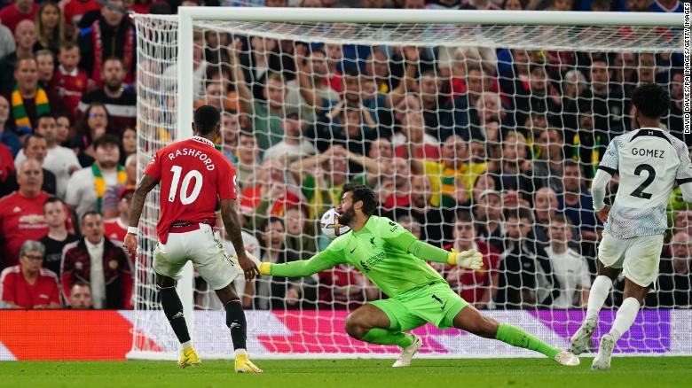 曼联坐镇老特拉福德球场2比1击败,曼联2-1力克维拉