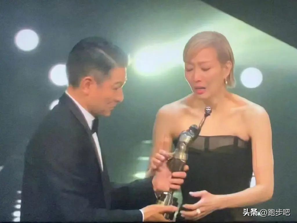 郑秀文跑步奖项,郑秀文8公里跑步