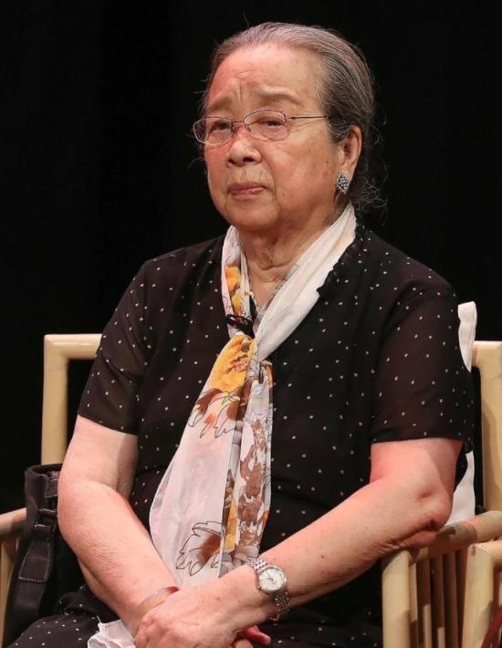 李明启先生现在状况,86岁李明启推小推车卖菜