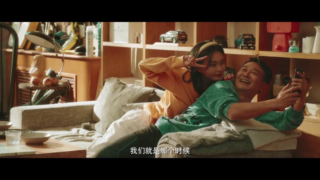 大长腿晶女郎+“过气”动作明星，这组合想不烂都难