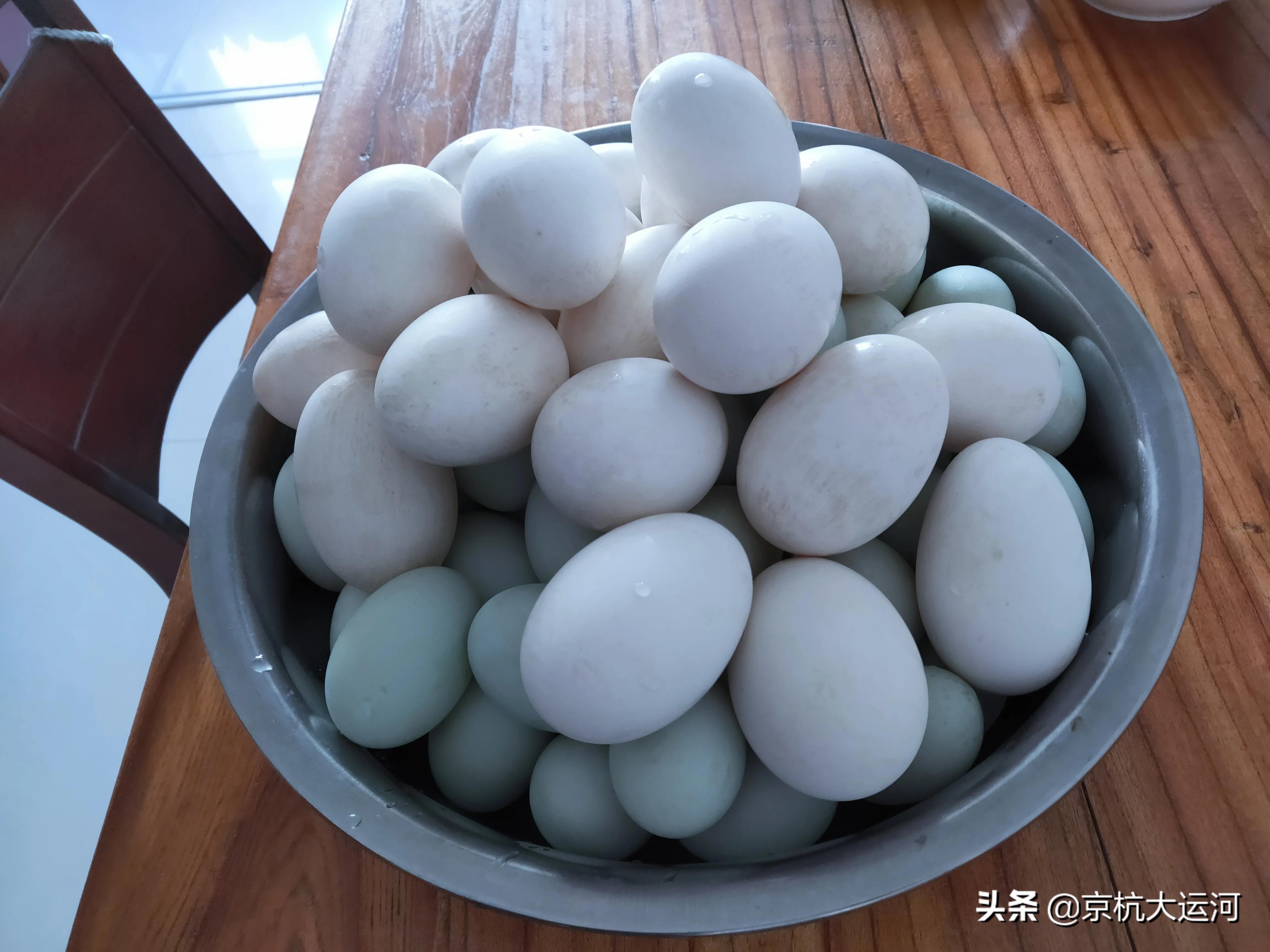 如何腌咸鸡蛋更好吃,如何腌咸鸡蛋和咸鸭蛋