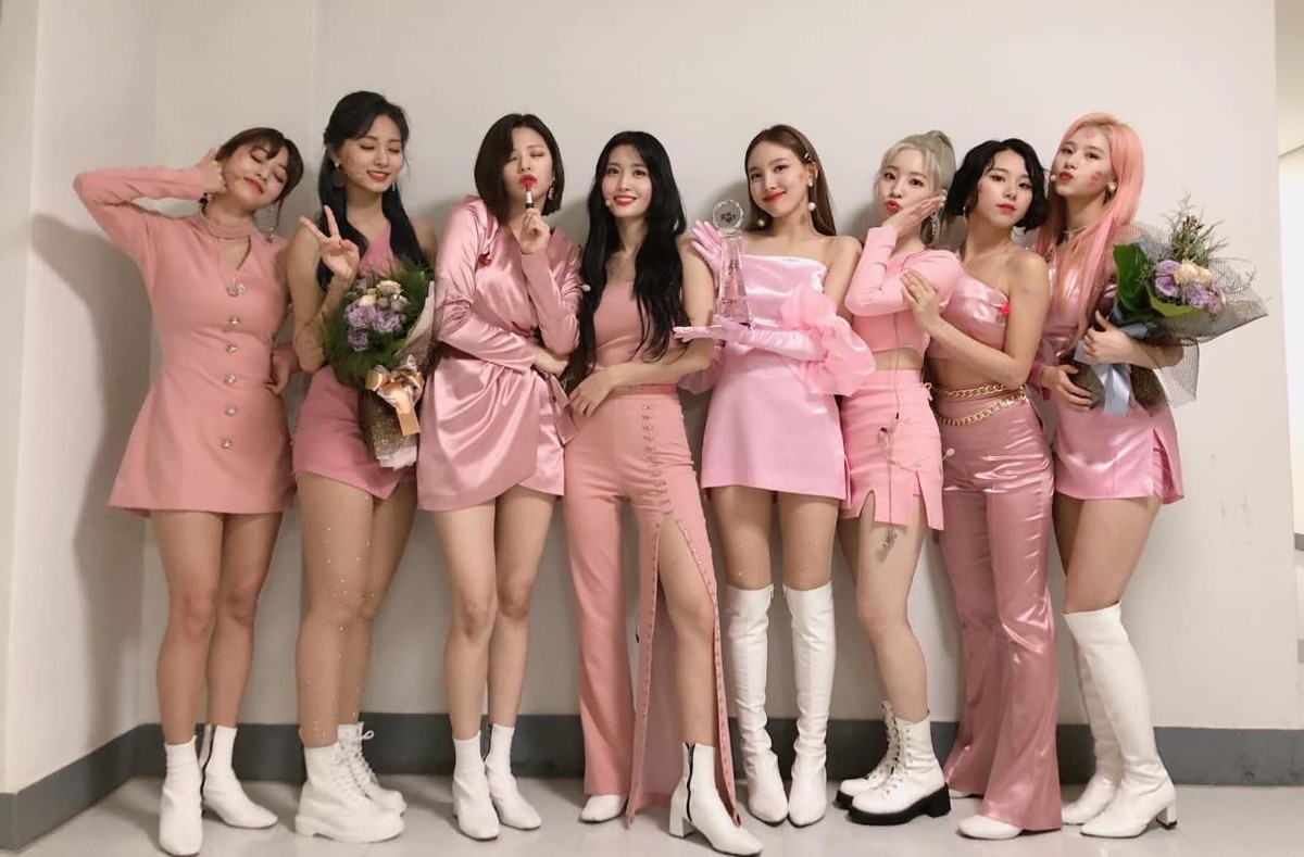 sana在twice排第几,sana在twice里的地位