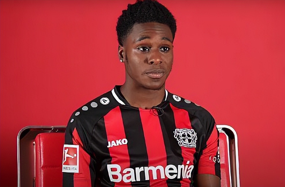 弗林蓬右后卫进攻能力如何,超级进攻型后卫