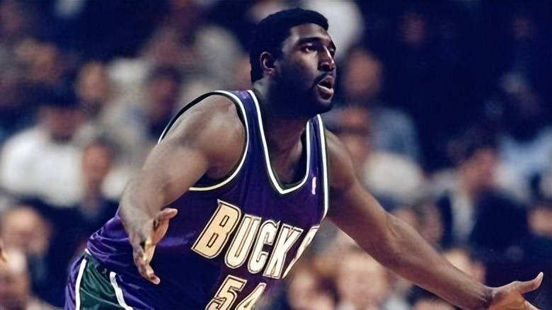 诺维茨基98年来达拉斯,诺维茨基10-11