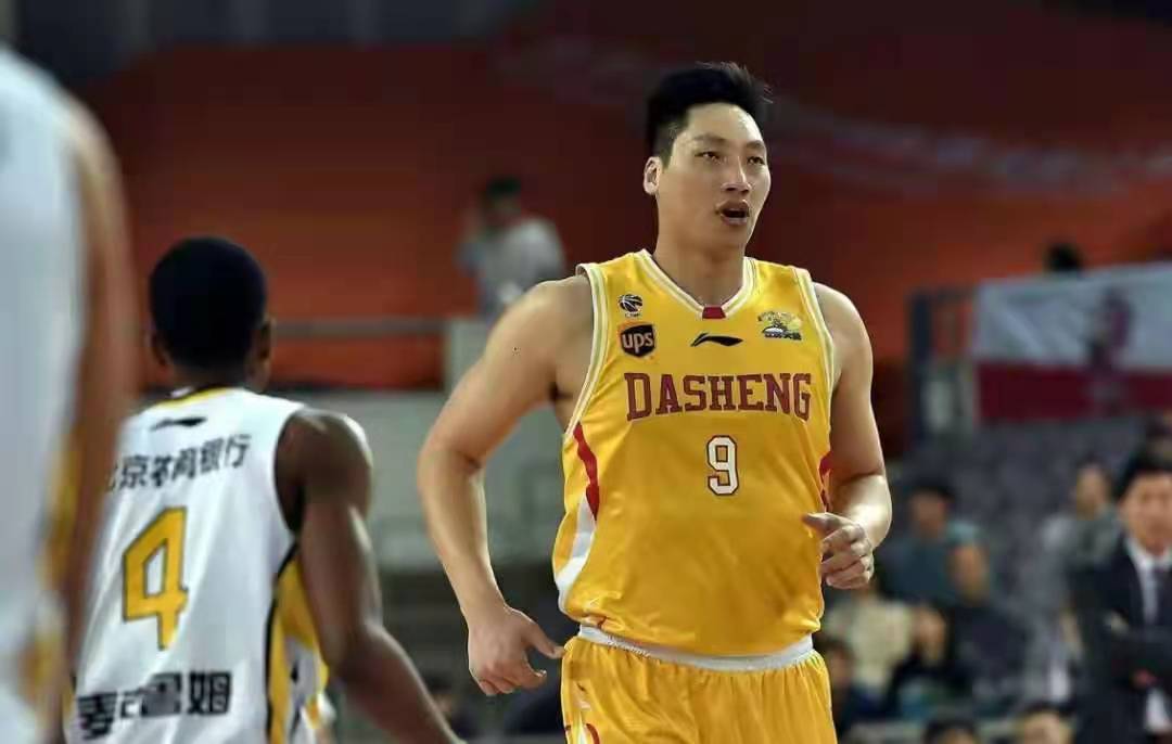 盘点cba历史十大中锋,cba总决赛姚明51分21篮板