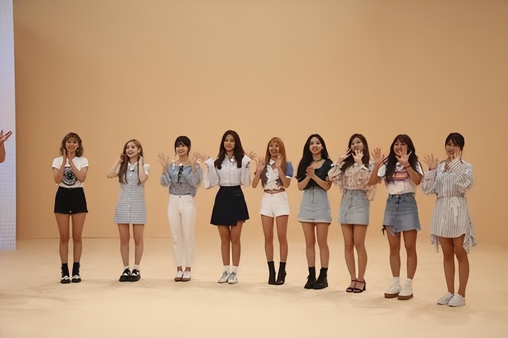 盘点明星们曝出的内幕，一个比一个荒唐恶心，吃喝嫖赌算什么