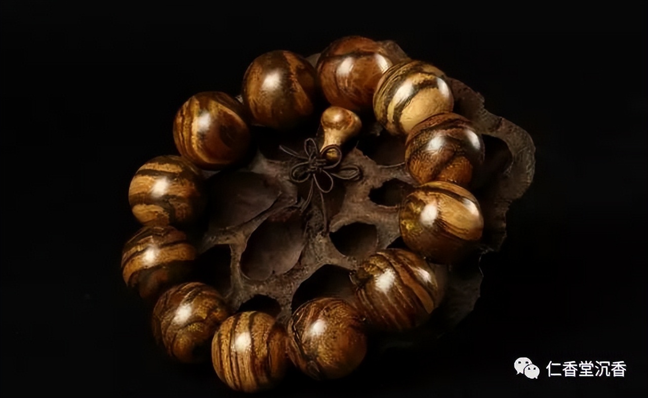 正宗沉香手串的价格多少,越南沉香手串价格表大全