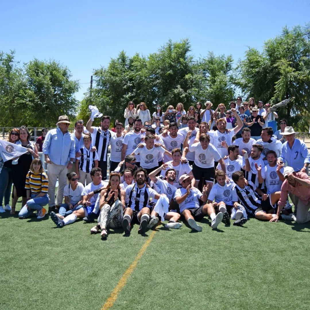 塞维利亚双雄力压巴萨马竞，狂热球迷功不可没