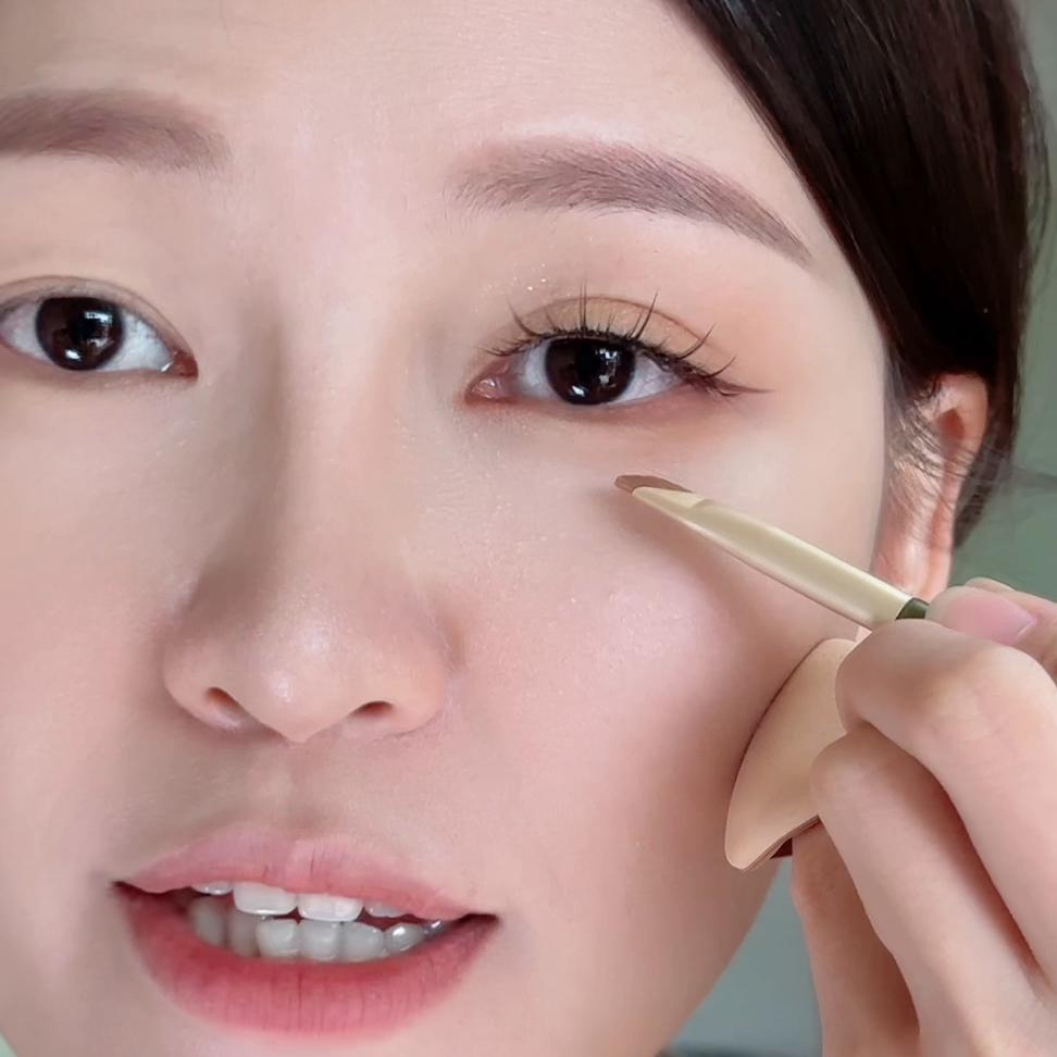 肿眼泡注重下眼妆还是上眼妆,肿眼泡如何化眼妆详细教程